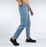 Load image into Gallery viewer, Vote- Boyfriend Trousers- Light blue jeans
